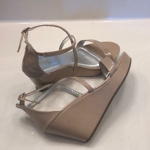 Heels (Rouge)